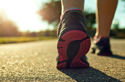 manfaat olahraga jalan kaki bagi kesehatan tubuh kita semua
